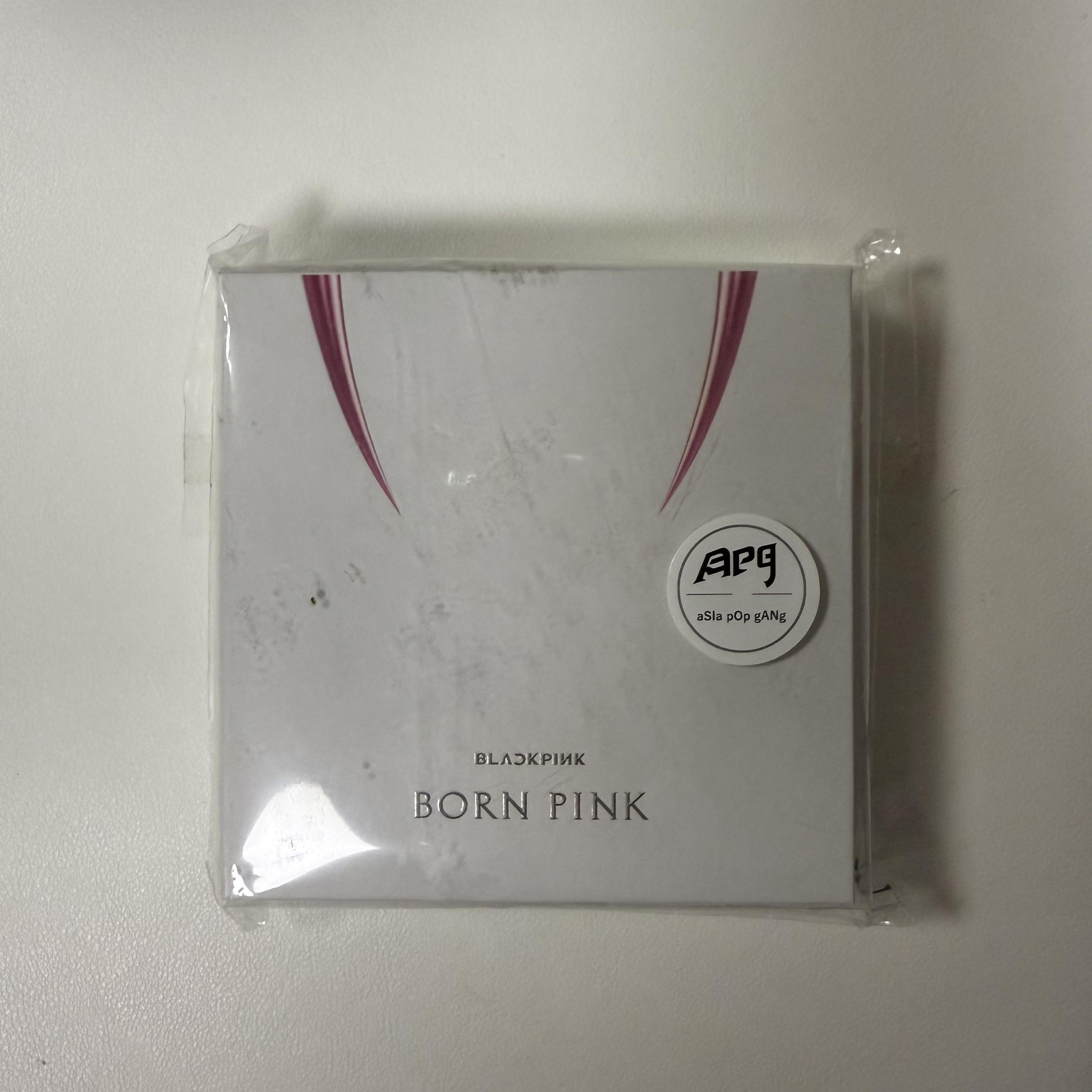 

Альбом BLACKPINK BORN PINK KIT версия KIT