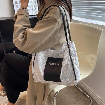Summer Niche Canvas Bag Women's New Large-capacity Commuting Tote Bag Versatile Ins Pleated Tote Bag