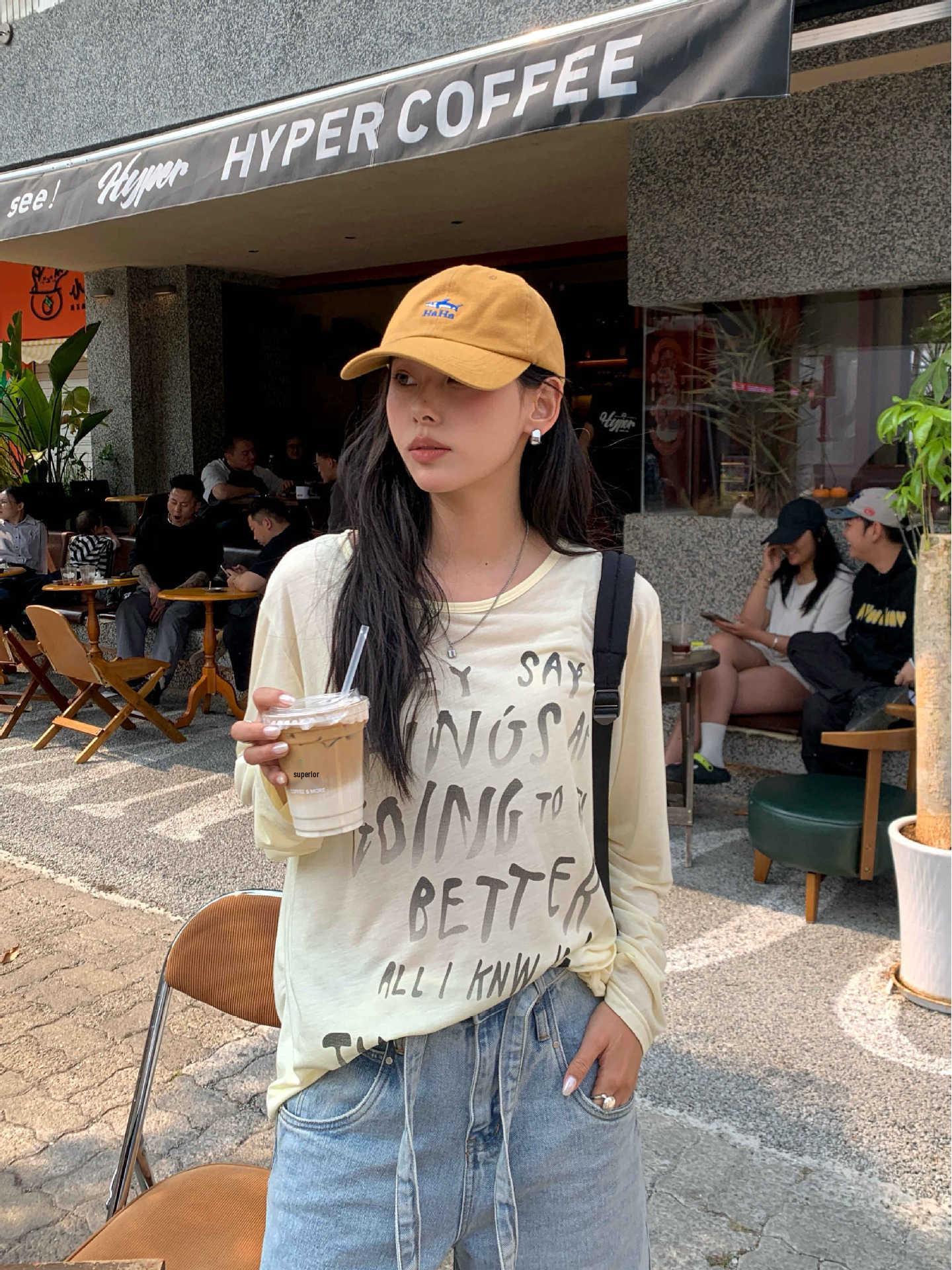 

Women s 2025 Summer Fashion - Huang Zheng Round Neck Letter Print Loose Pullover Sun Protection Top One Size жовтий