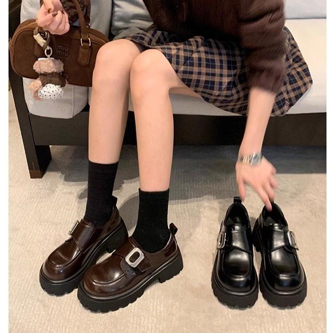 Grape mother has the same style, college style square buckle, lazy person with one foot, muffin thick heel, thick sole, loafer small leather s