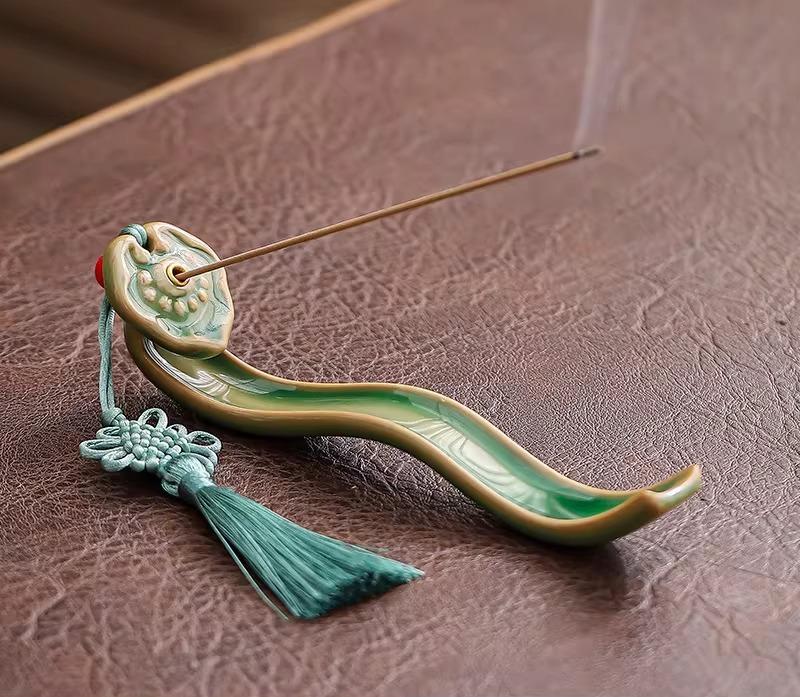 

BEPAN Ruyi Line Incense Insert Creative Home Aromatherapy Base Chinese Design Tea Table Mini Incense Burner Home Decoration Gift