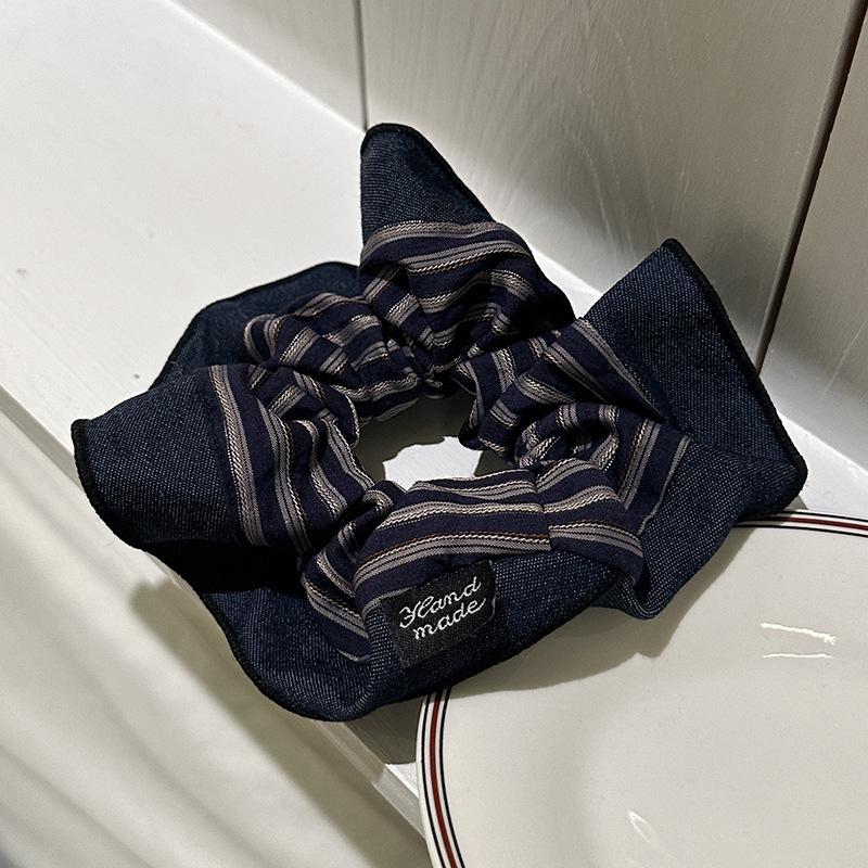 

Элегантный ретро темно-синий полосатый плиссированный широкий полевой аксессуар для волос с низким хвостом для женщин