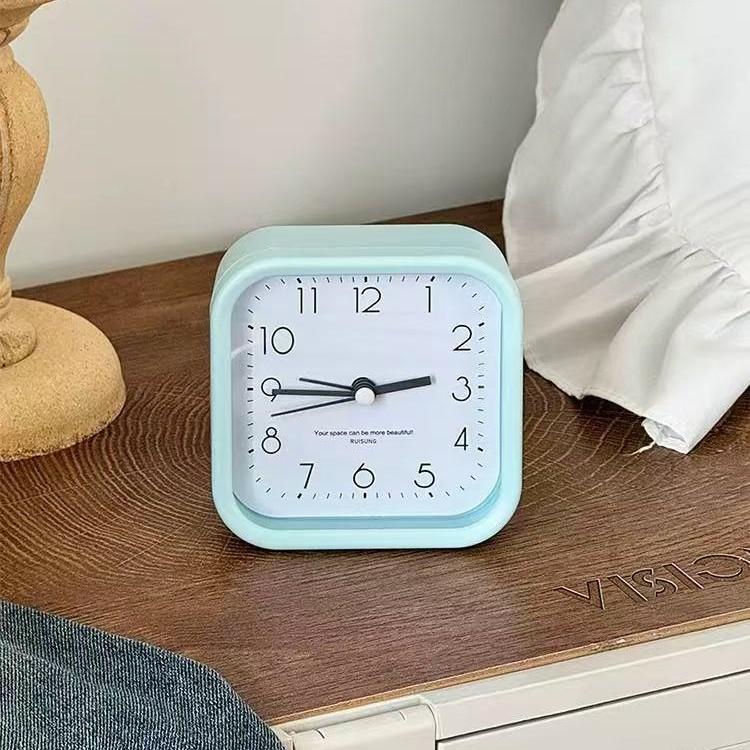 New Simple Square Small Alarm Clock Student Children Bedroom Boys and Girls Learning Home Clock