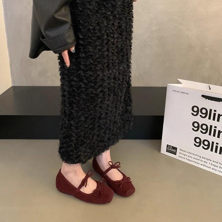 2025 autumn French retro bow Mary Jane shoes women's versatile inner height increase round head with skirt fashion shoes