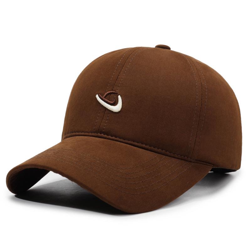 

Корейская вышитая хлопковая бейсболка - Унисекс мода 2025 Adjustable кофейный