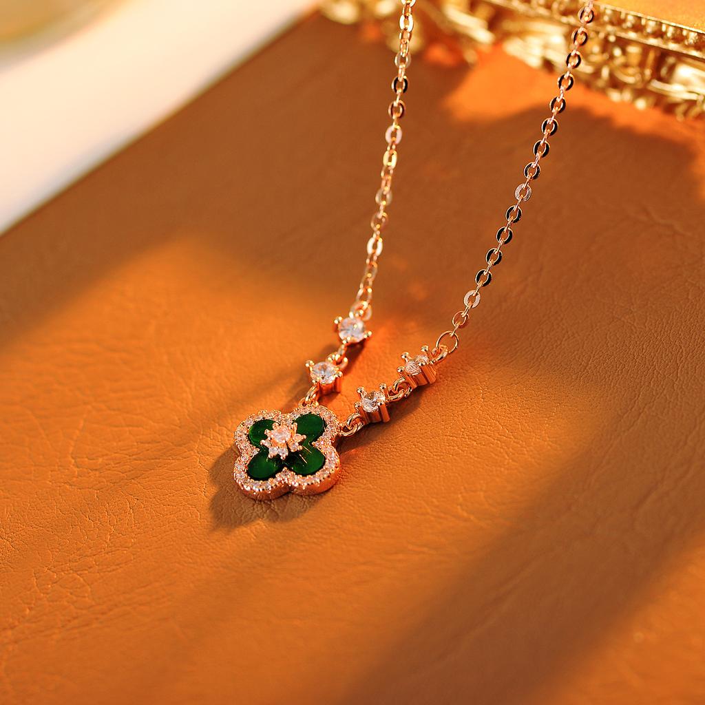 Pink Four-leaf Clover Necklace for Women Light Luxury High-end Clavicle Chain Versatile Necklace