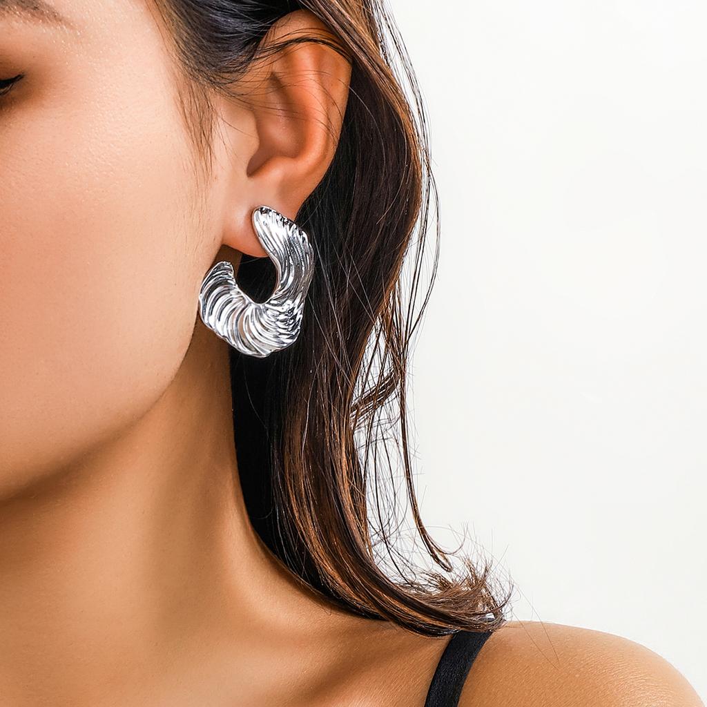 IngeSight.Z Vintage Geometric Irregular Texture Stud Earrings for Women Hiphop Metal Gold Color Earrings Christmas Party Jewelry