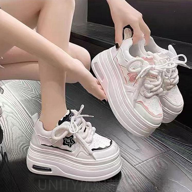 Scarpe sportive e casual con suola spessa, nuove per la primavera 22, con leggero rialzo, stile scarpe da skate