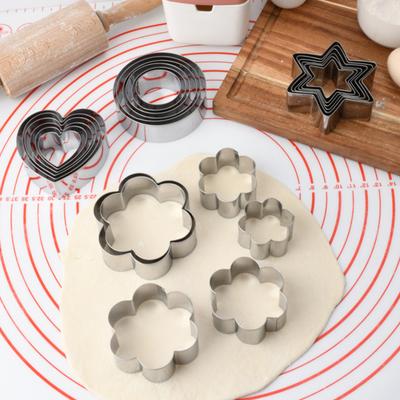 6Pcs Heart Cookie Cutter Set Stainless Steel Star Flower Shaped Cutters for Baking