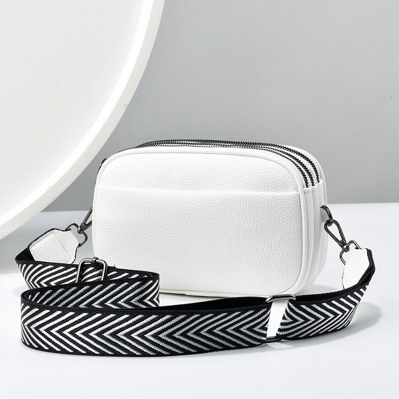 Fashion Women's Bag New Basic Colour PU Crossbody Bag Small Size Bag Women's Wide Shoulder Strap Single Shoulder Bag Small Square Bag