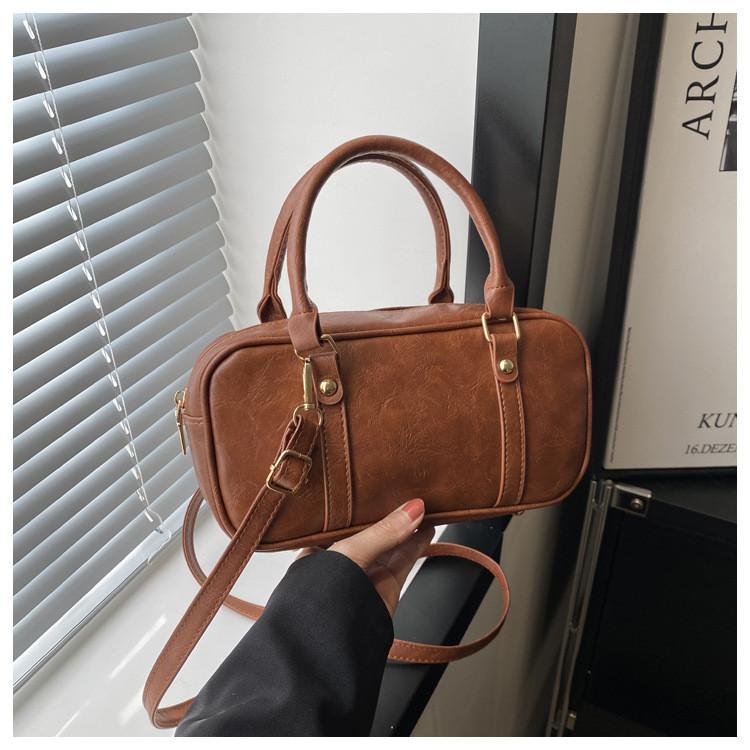 Popular Women's Bag 2024 New Korean Style Crossbody Bag Simple Vintage Bag