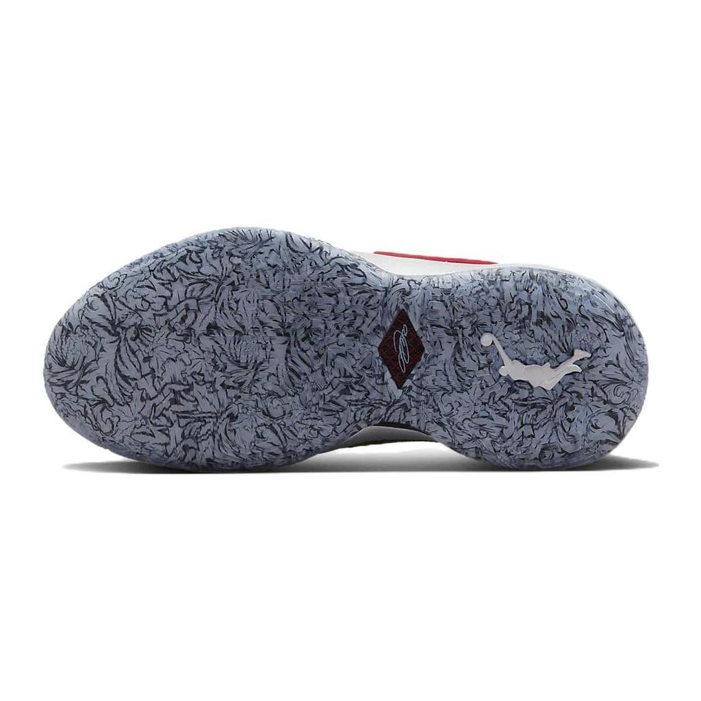 Nike LeBron 20 Stocking Stuffer GS DQ8646-300