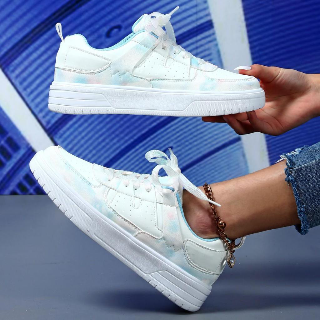 Korean-Style Trendy Thick-Soled Lace-Up Sneakers for Couples - Soft, Comfortable, Fashionable Outdoor Casual Women's Shoes