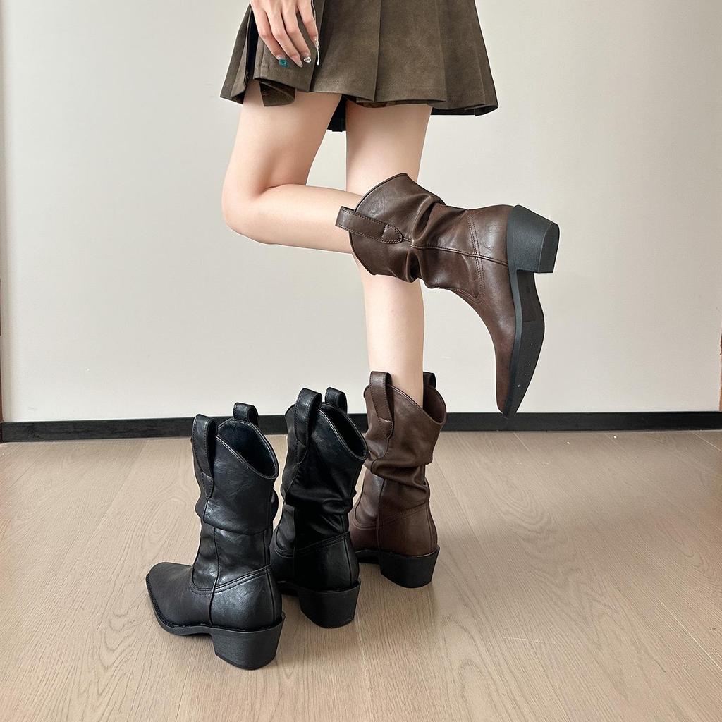 Stiefel im Scheunenstil, mittelhoch, Reitstiefel: Melaard Klobiger Absatz, Spitze Zehenpartie, Retro Slouchy Slip-On Stiefeletten