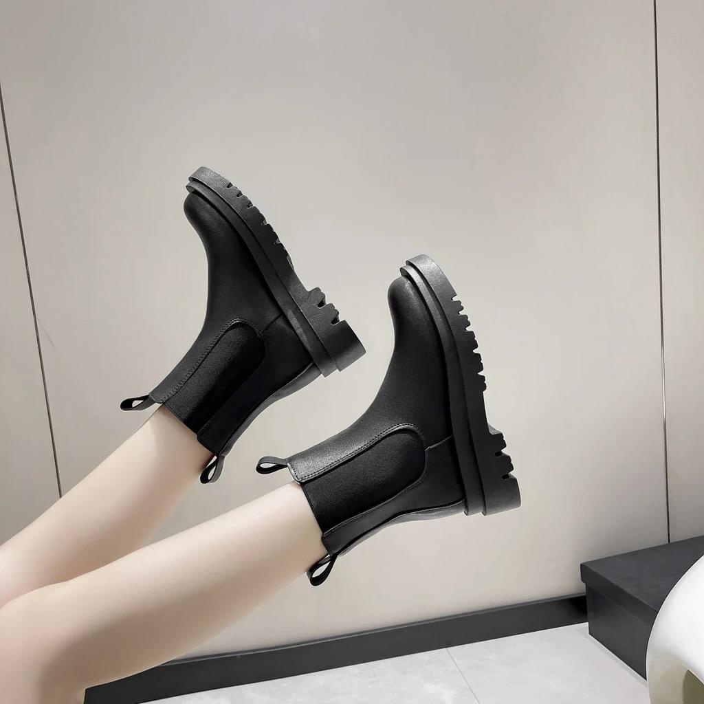 Módní dámské boty Horké luxusní Chelsea boty se silnou podrážkou Dámské ploché ležérní boty Vysoce kvalitní módní obuv pro ženy Zapatos De Mujer