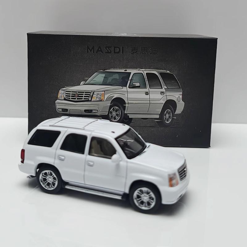 MASSDI Diecast 1/64 Scale 2005 Escalade SUV Alloy Simulation Car Model Classic Collection Souvenir Boy Gift Display Oranment