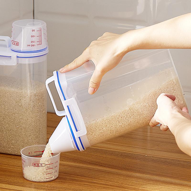 2.5L Food Contain Cereal Grain Rice Kitchen Organizer Fridge Storage Box Sealed and Transparent With Counting Cup Plastic