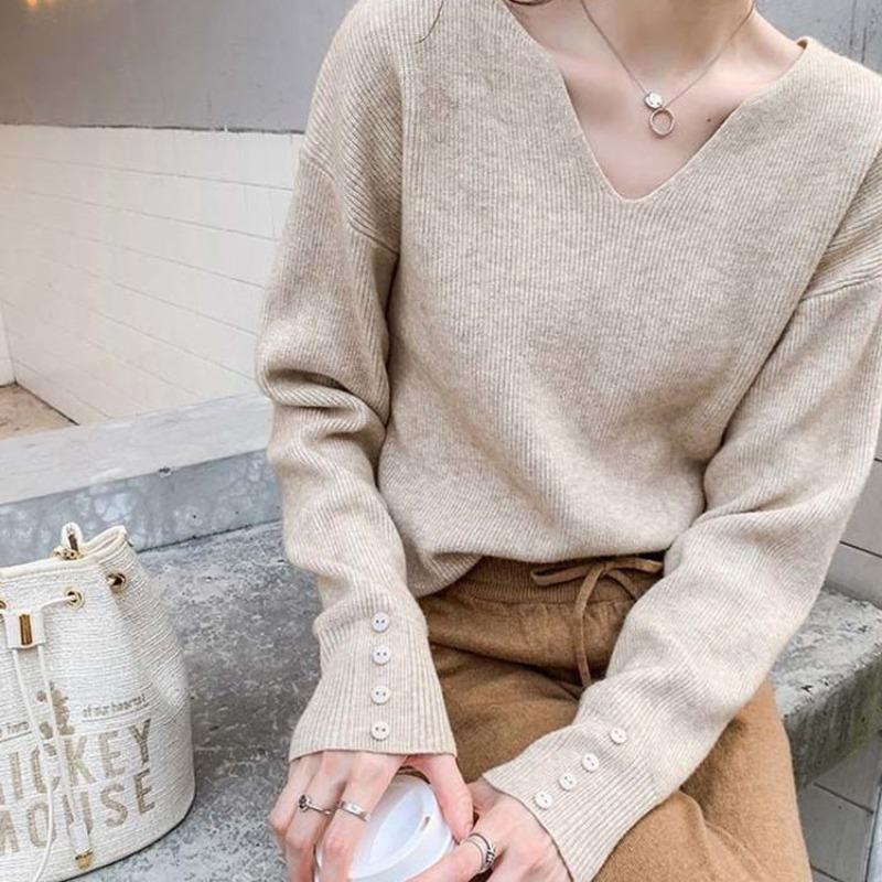 

Осенняя трикотажная базовая рубашка с V-образным вырезом, женская однотонная свободная повседневная универсальная куртка-свитер, топ с дизайном в стиле пэчворк one size fits all хаки