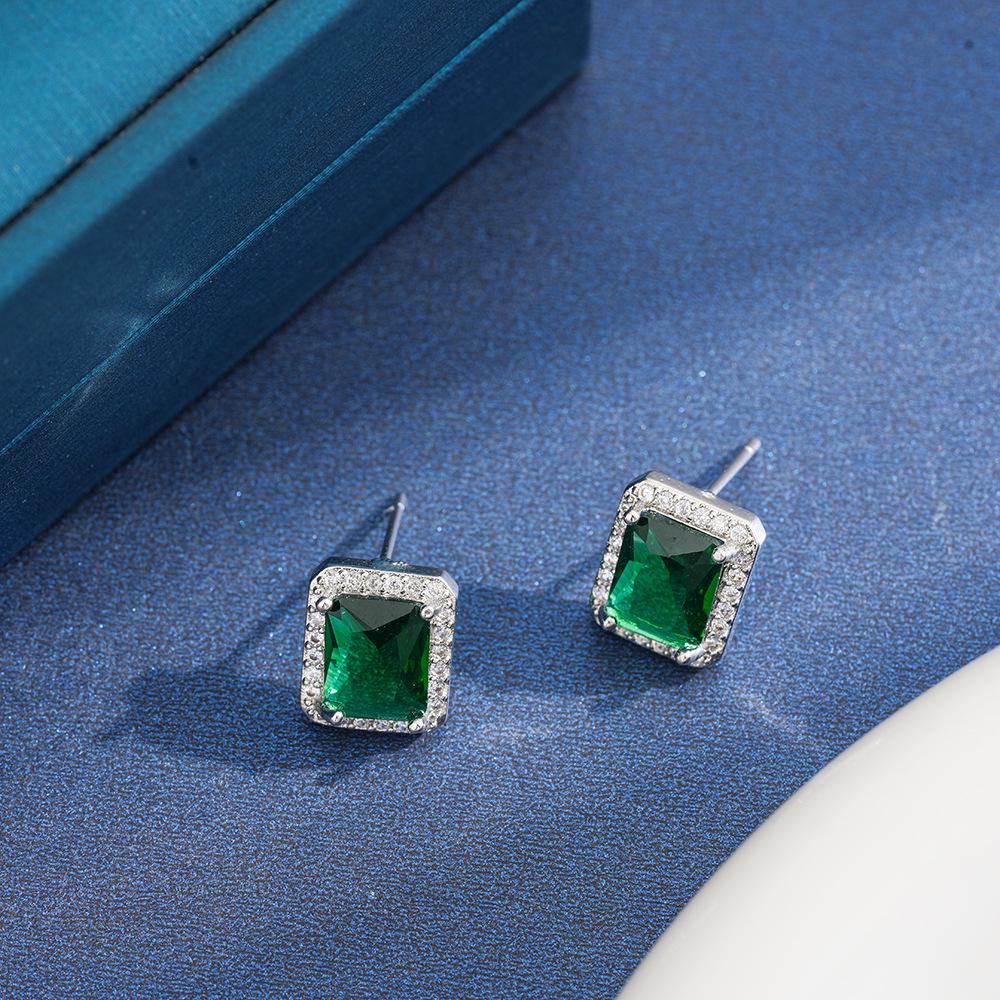 Cross Europe 2024 High-End Square Zircon Emerald Stud Earrings - Elegant and Stylish Design