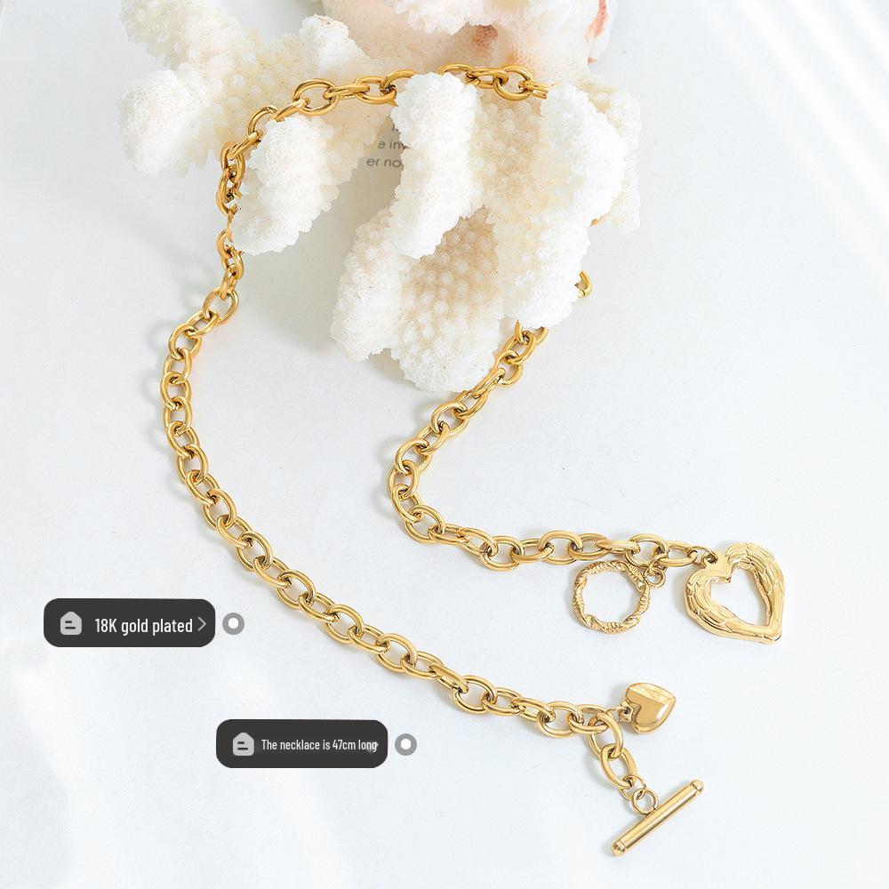 Marka 18k Gold Heart Necklace: French Style, Hollow Design, OT Clasp, Women's Titanium Steel Clavicle Chain (P1045)