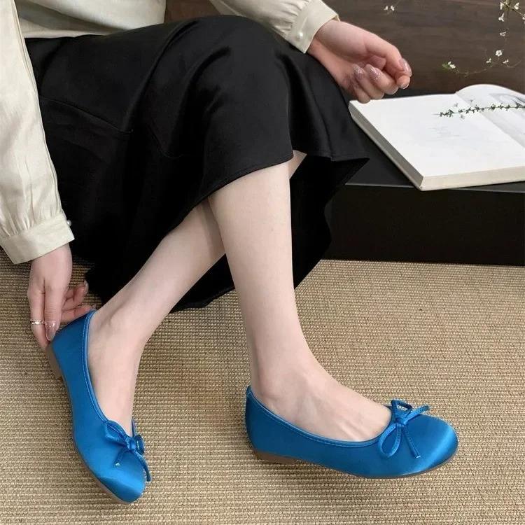 Fashion Fashion Silk Women Ballet Flats Shoes Luxury Designer Shallow Female Round Toe Butterfly-Knot Ladies Slides Shoes