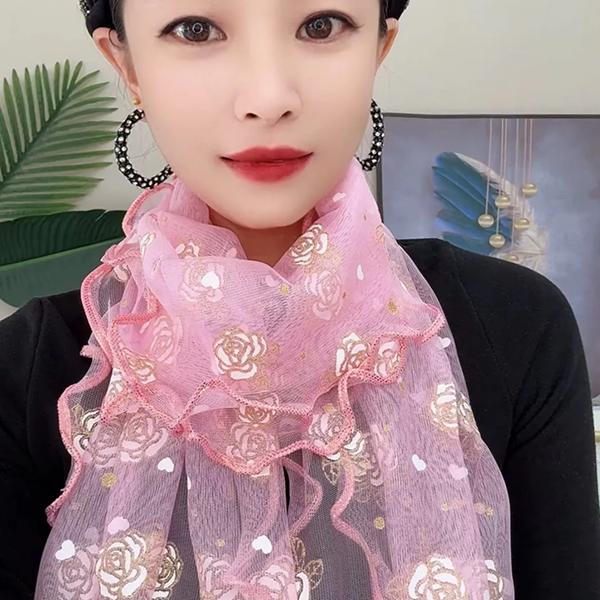 WTEMPO Women's Spring Summer Floral Printed Silk Scarves Autumn Retro Elegant Fashion Versatile Casual Outdoor Sunscreen Scarves