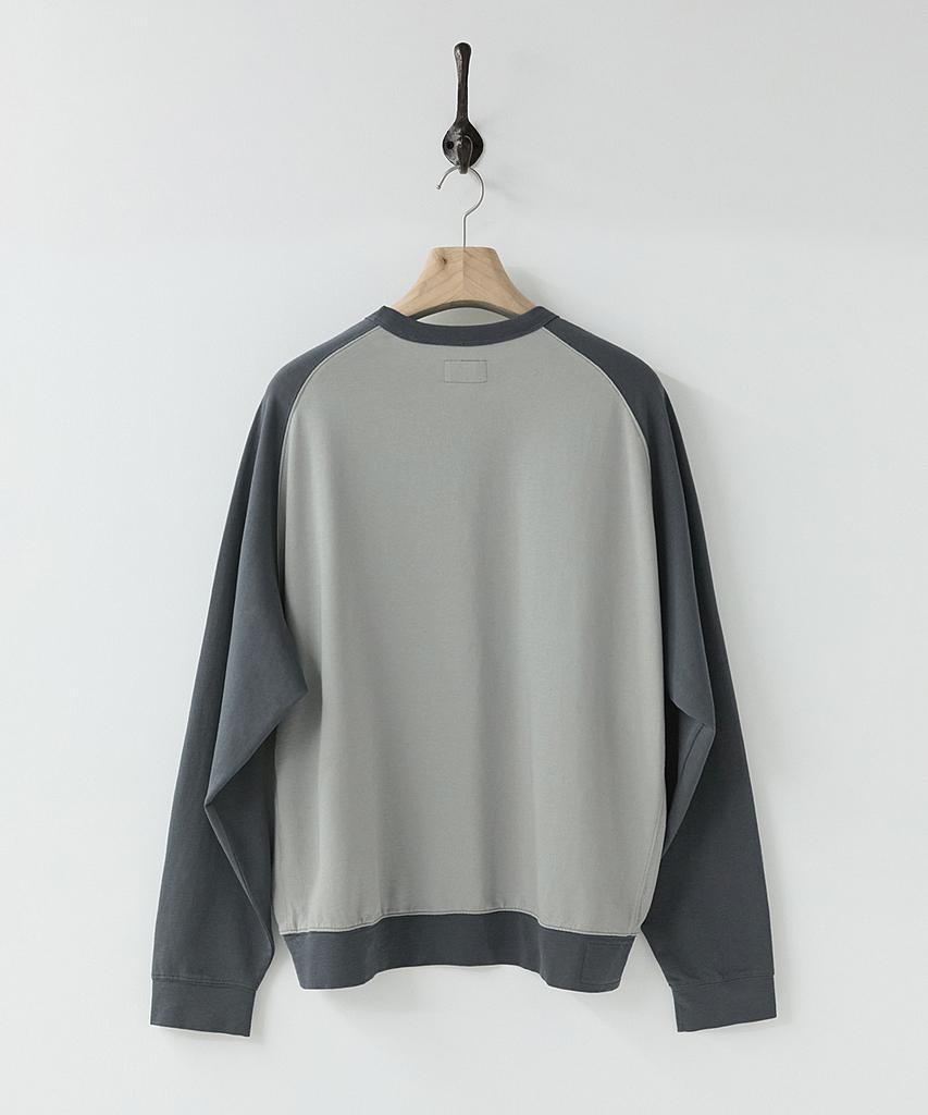 Leopeusaideu Contrast Panel Long Sleeve Light Gray/Charcoal