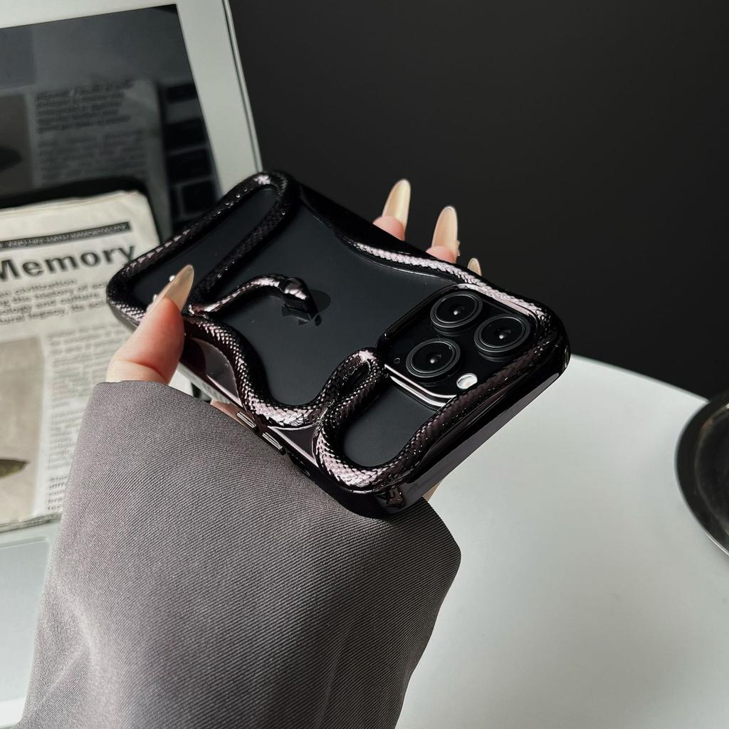 Electroplating hollow three-dimensional snake mobile phone case for Apple 16 trend 15/14/13 hollow 12/12PRO protective case