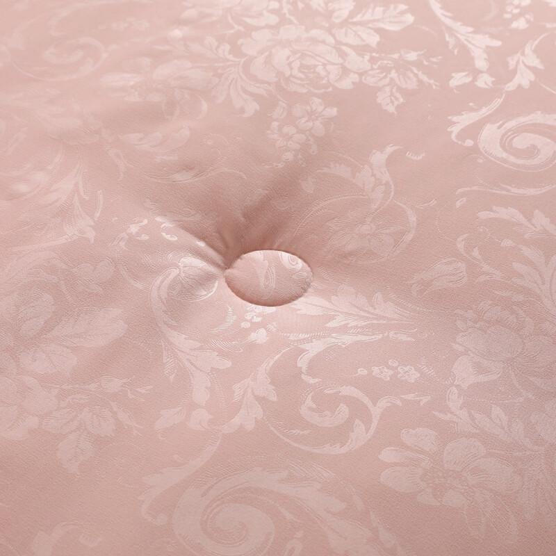 Fang Wang Skin-Friendly Warm Quilt