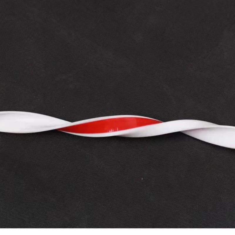 Vattentät silikonremsa för tätning av bänkskivskanter och hörn