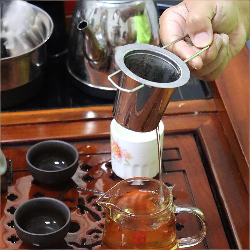 Nerezový síťovaný čajový sítko s víčkem Opakovaně použitelný sítko do hrnku Filtr na sypaný čaj a koření Pro čajové konvice, hrnky, šálky Na louhování čaje, kávy