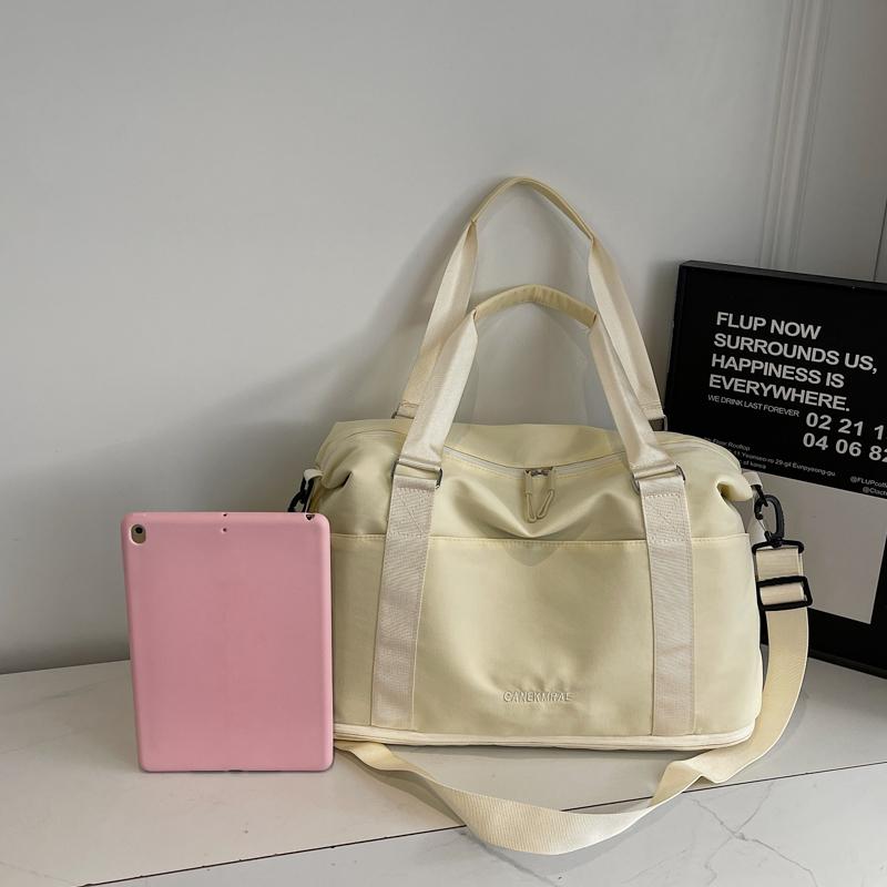 Large Capacity Short Distance Travel Bag Storage Bag Lightweight Sports Crossbody Fitness Bag