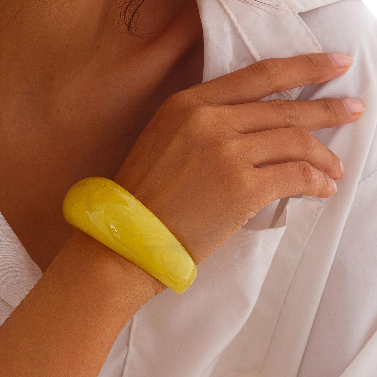 

Стильный разноцветный яркий гладкий браслет для женщин Y2K для девочек нерегулярные акриловые ацетатные открытые браслеты-манжеты ювелирные изделия