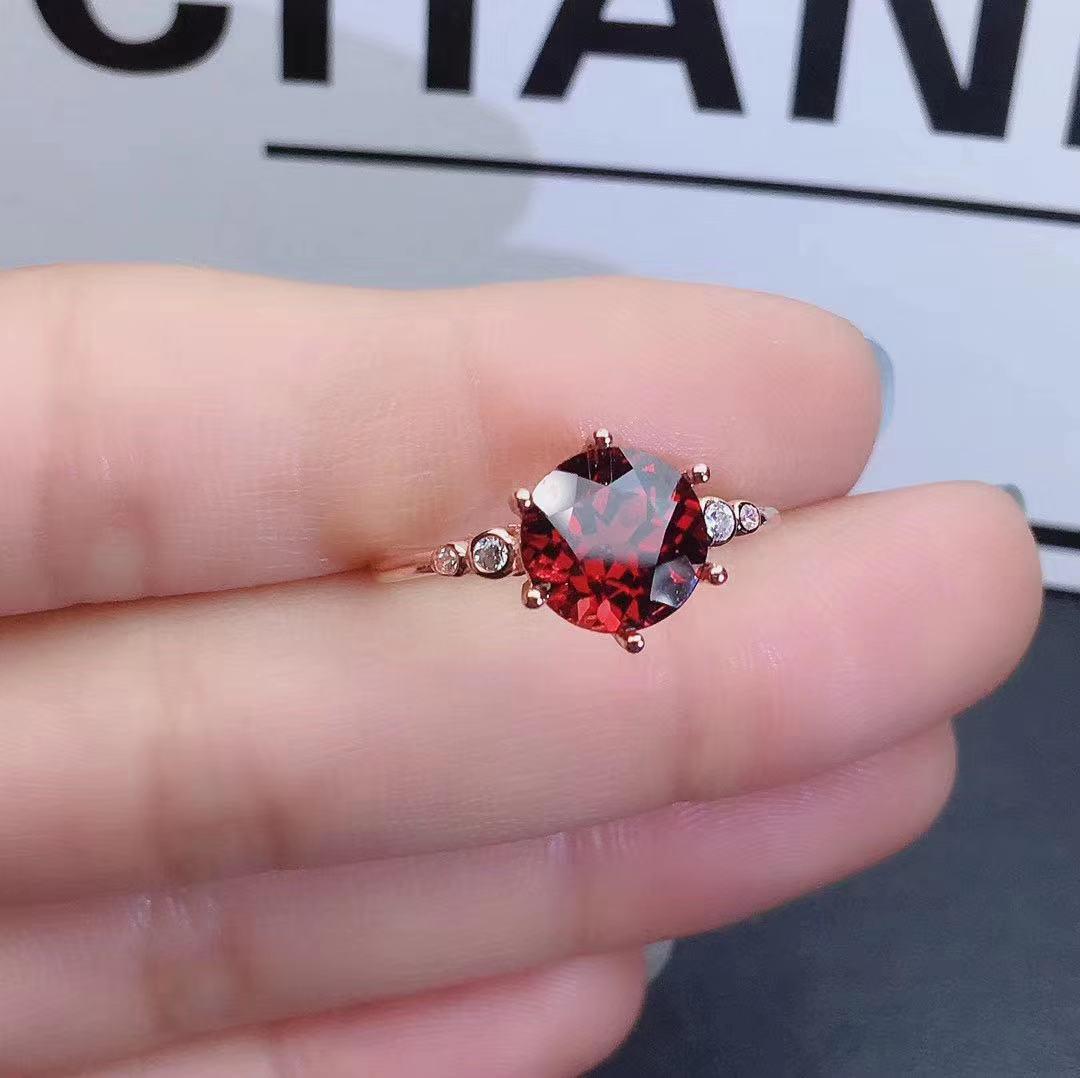 

Трендовый набор: Кольцо открытое с имитацией рубина, серьги, кулон и ожерелье Adjustable with Stacking Design