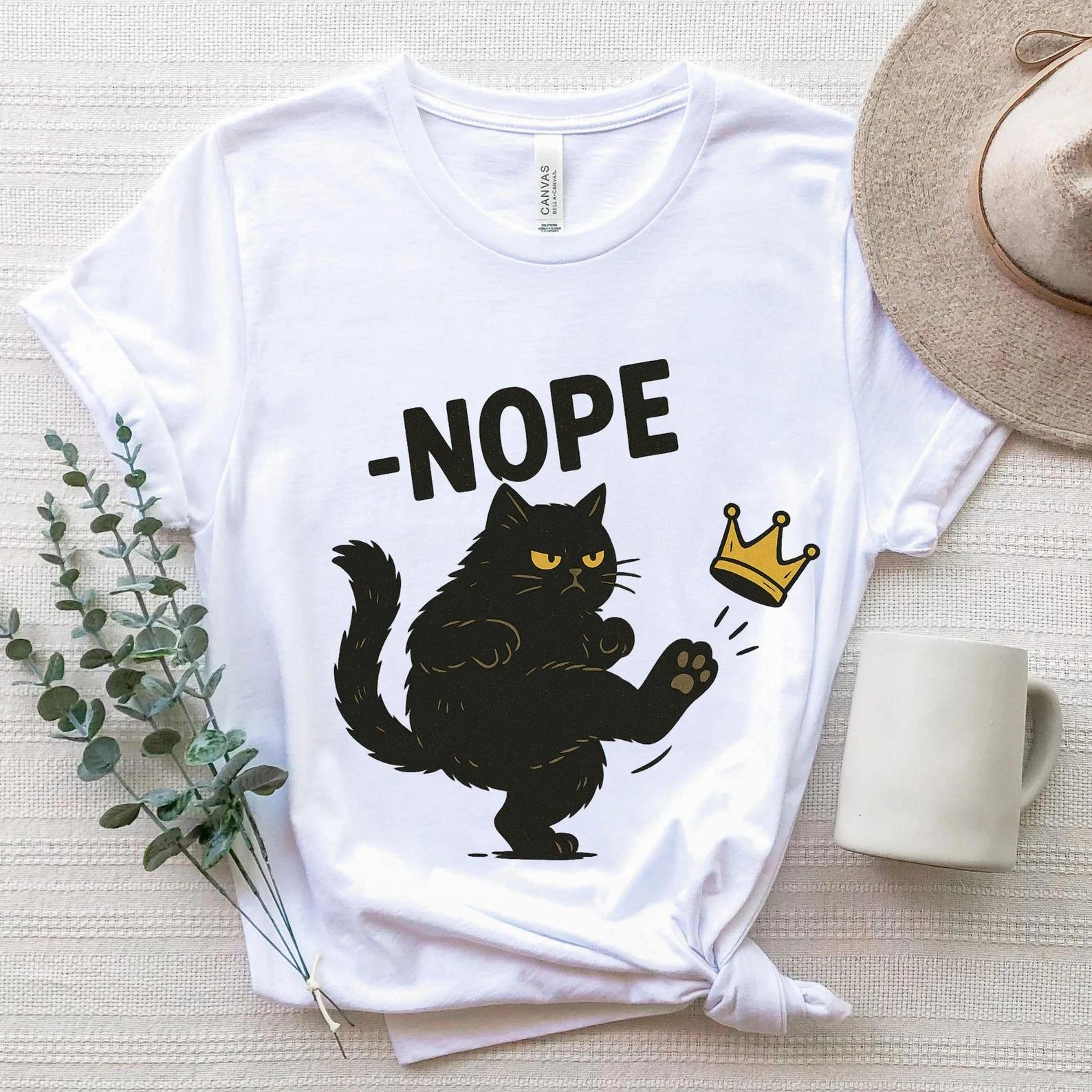 No Kings in America Black Cat T-Shirt, No Kings T-Shirt, Funny Political Meme T-Shir S