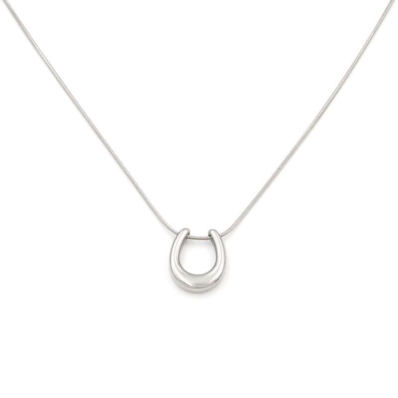 Niche Design Stainless Steel U-Shaped Pendant Necklace Women'S Versatile 18K Gold Horseshoe Collarbone Chain Jewelry