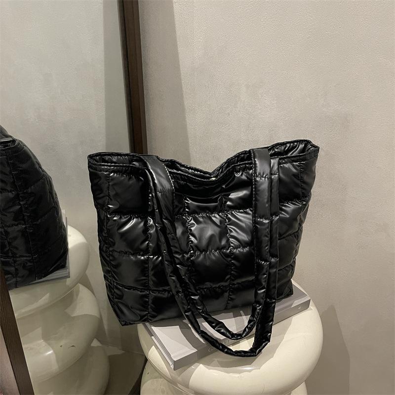Retro Large-capacity Bag Autumn and Winter New Checkered Down Cotton Shoulder Bag Simple Temperament Portable Tote Bag