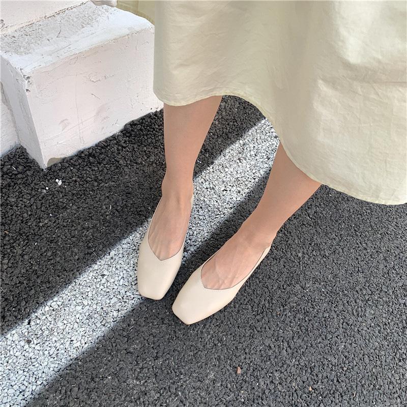 Soft sole soft surface soft leather grandma shoes women's thick heel spring and autumn casual single shoes flat heel shallow mouth Doudou shoes women