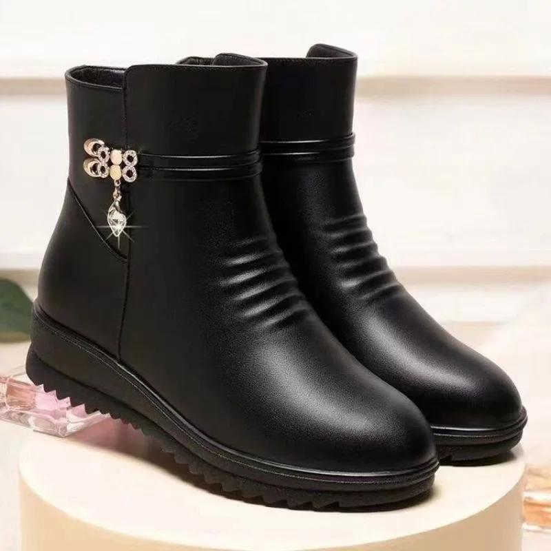 Módní kožené dámské boty 2024 zima silně vlnou podšité pravá kůže dámské sněhule velká velikost dámská zimní obuv