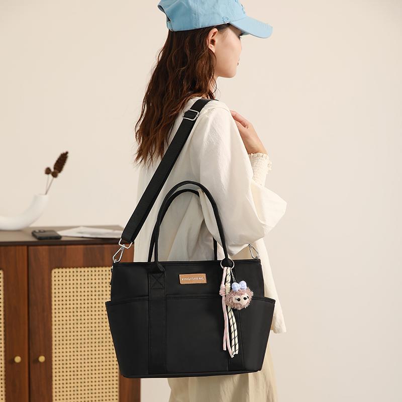 Large Capacity Handbag Women's Outgoing Shoulder Bag