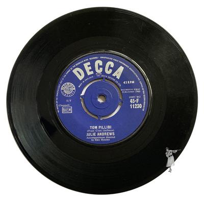 7inch Record JULIE ANDREWS - Tom Pillibi 45F11230 Decca 1960 UK Pop Used