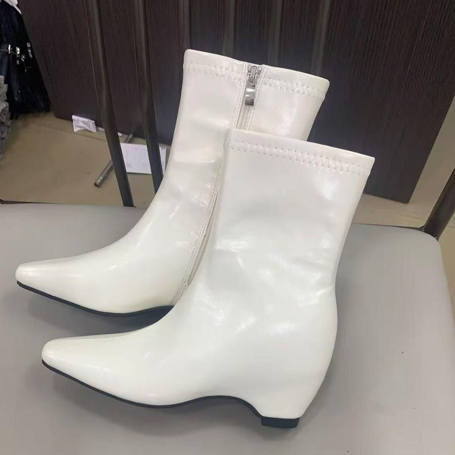 French retro pointed thin boots autumn and winter women's Martin boots rear zipper thick heel short boots women