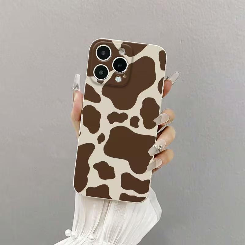 Japanese and Korean girl high-end brown iPhone17 cow pattern Apple 16promax mobile phone case 15/14/13 soft