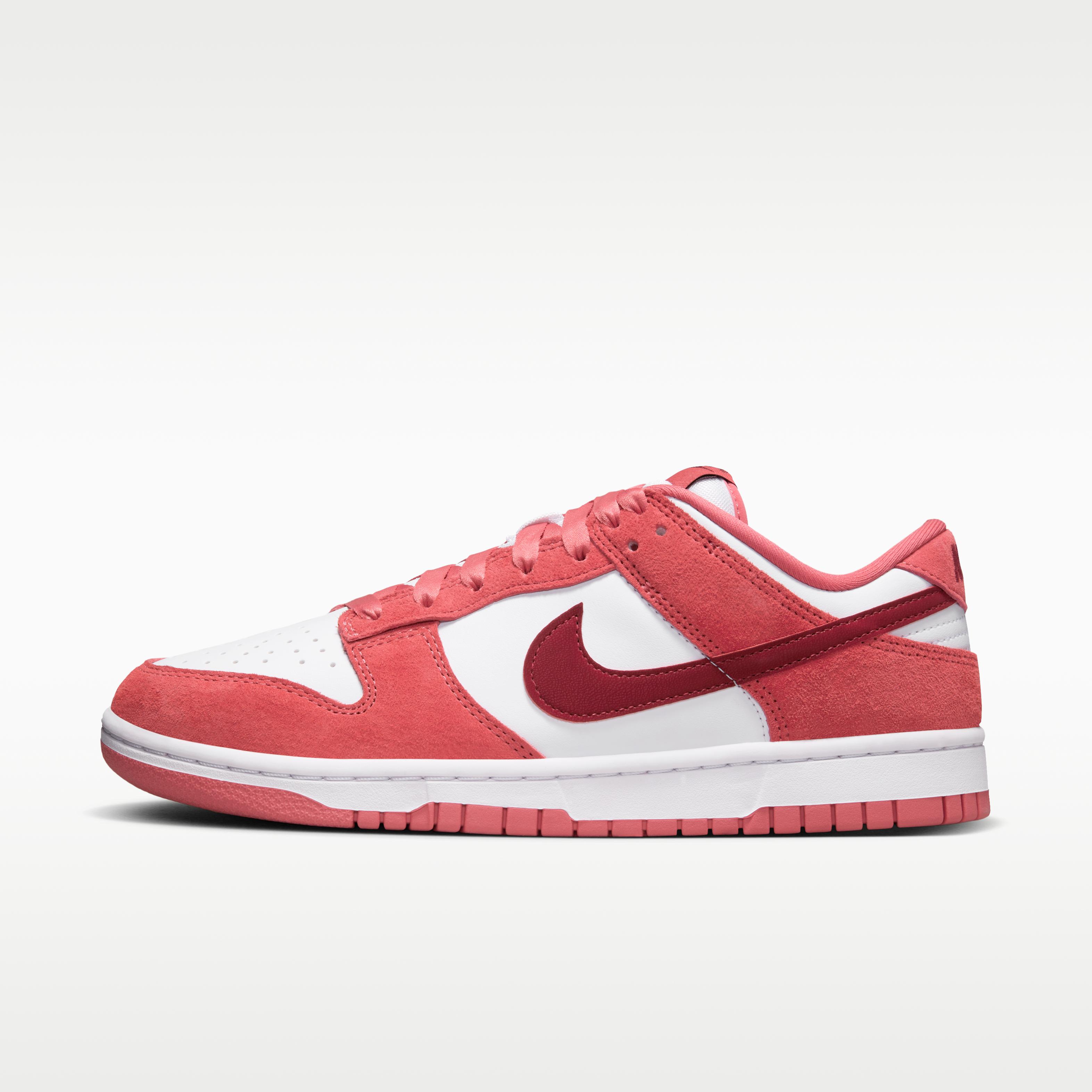 Nike Dunk Low День святого Валентина (2024) (Женский) 36