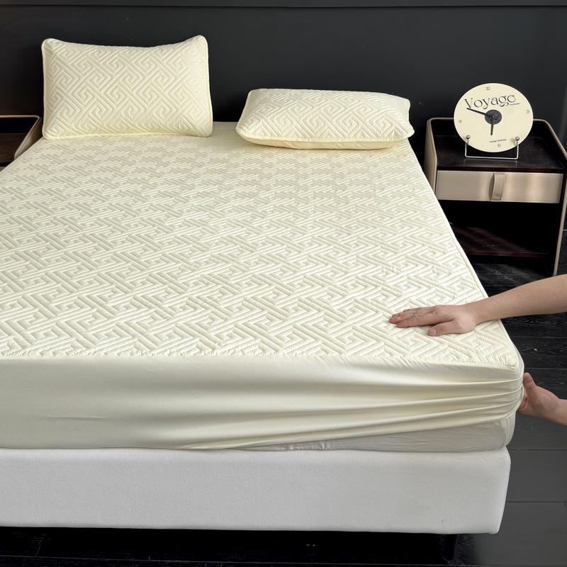 Waterproof Quilted Anti-Stain Anti-Slip Mattress Protector