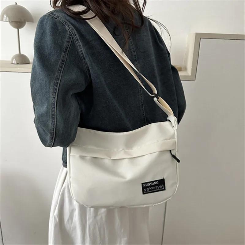 New Fashi Versatile Solid Color Nyl Letter Single Shoulder Bag Zipper Open Messenger Bag Adjustable Shoulder Strap Women Bag