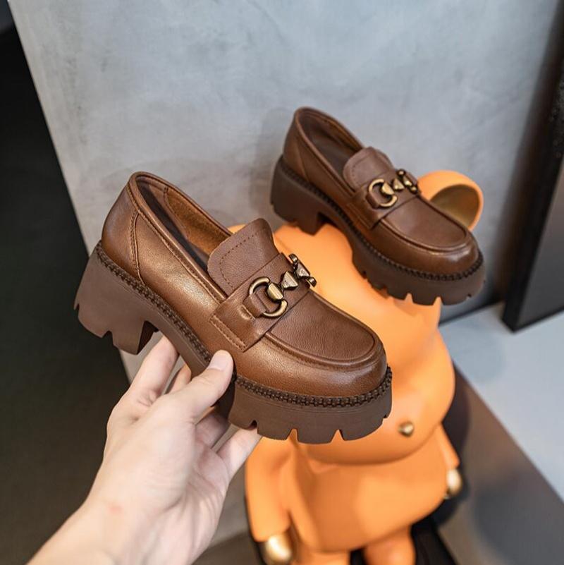 Damesko Loafers med tykk hæl Slip-on Pumps Vår Høst Nytt design Metall Ekte skinn Rund tå Høy hæl Platformsko