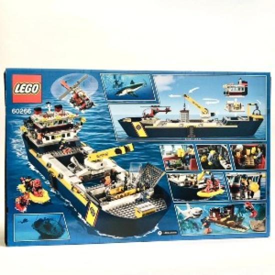 Open box LEGO City Expeditionary Party Undersea Exploration Ship 60266
