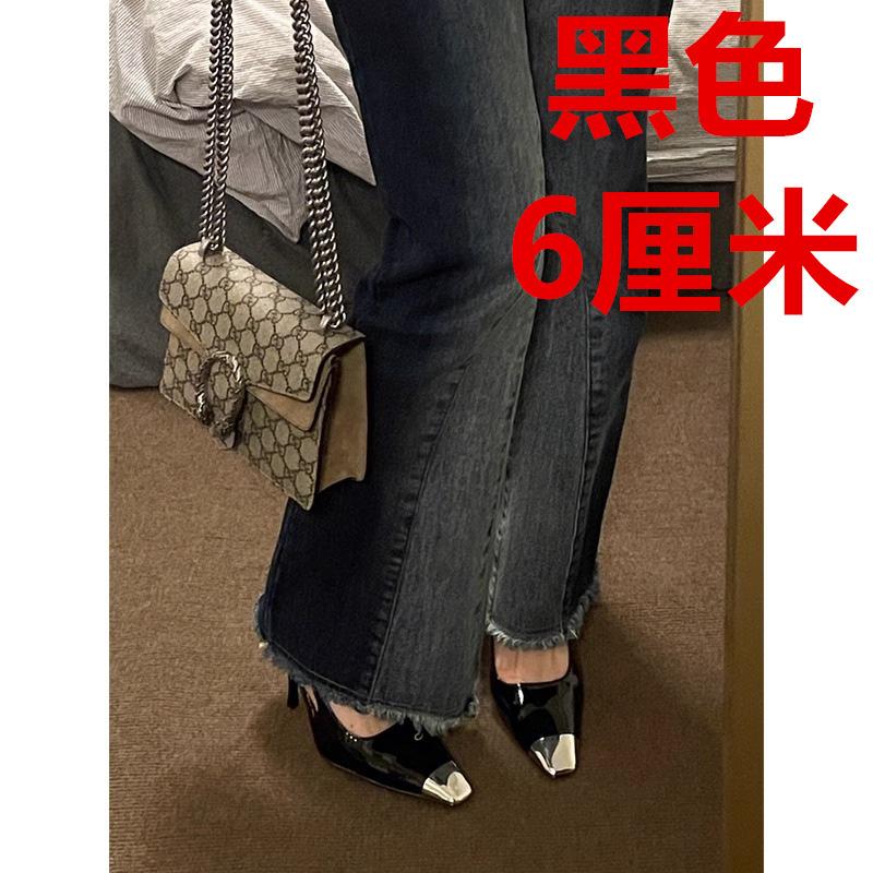 

Женские туфли на высоком каблуке осень-зима 2025 новый Парк Цайин то же металлическое квадратное носок тонкий каблук черные сандалии императорская сестра одинарная обувь 40