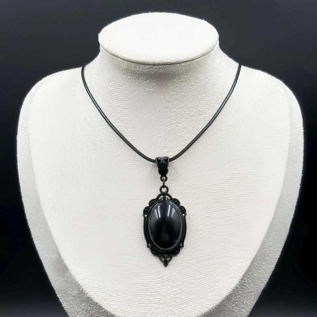 Gothic Mirror Crystal Time Gem Necklace: European & American Trendy Pendant